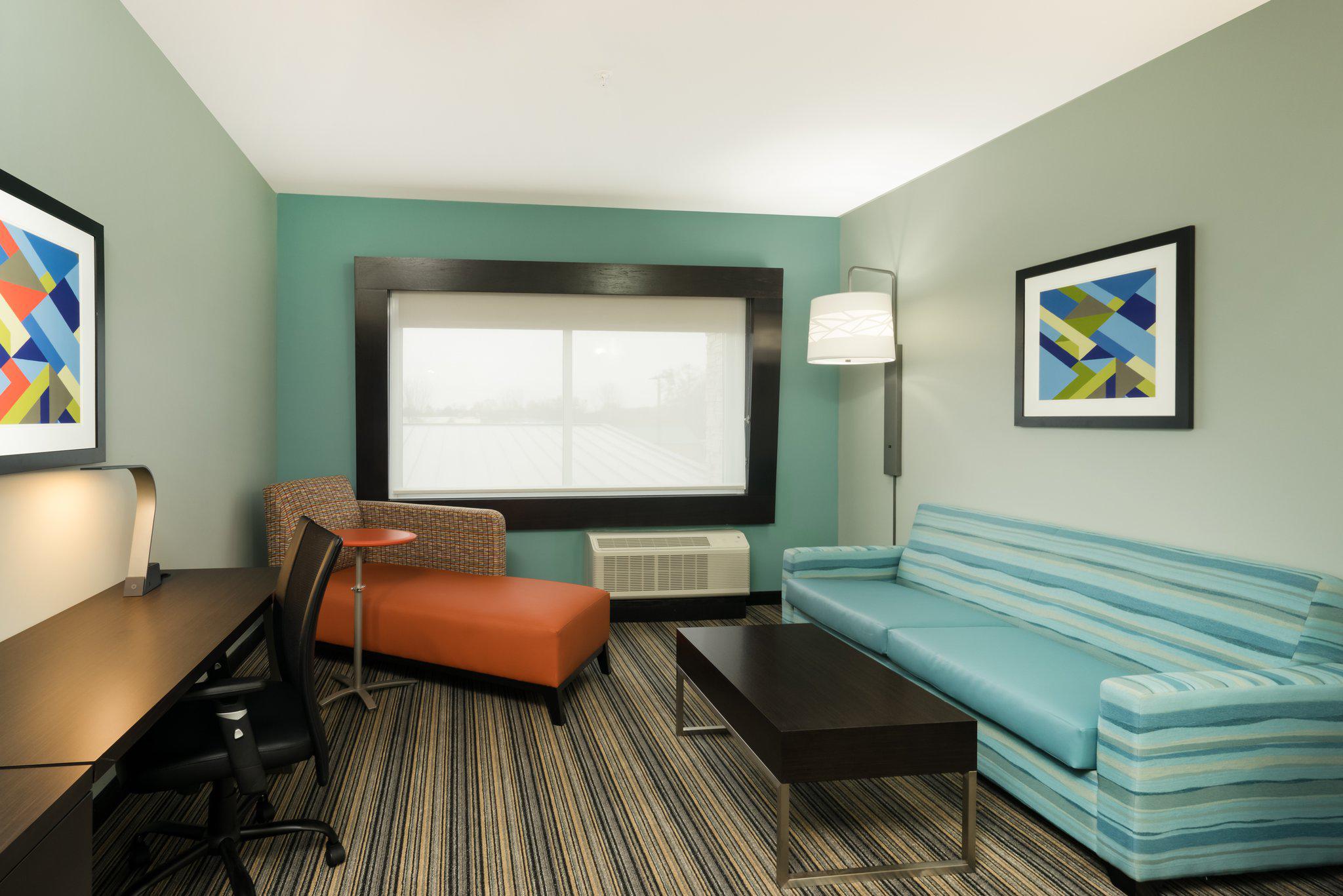 Holiday Inn Express & Suites Greenville SE - Simpsonville Photo