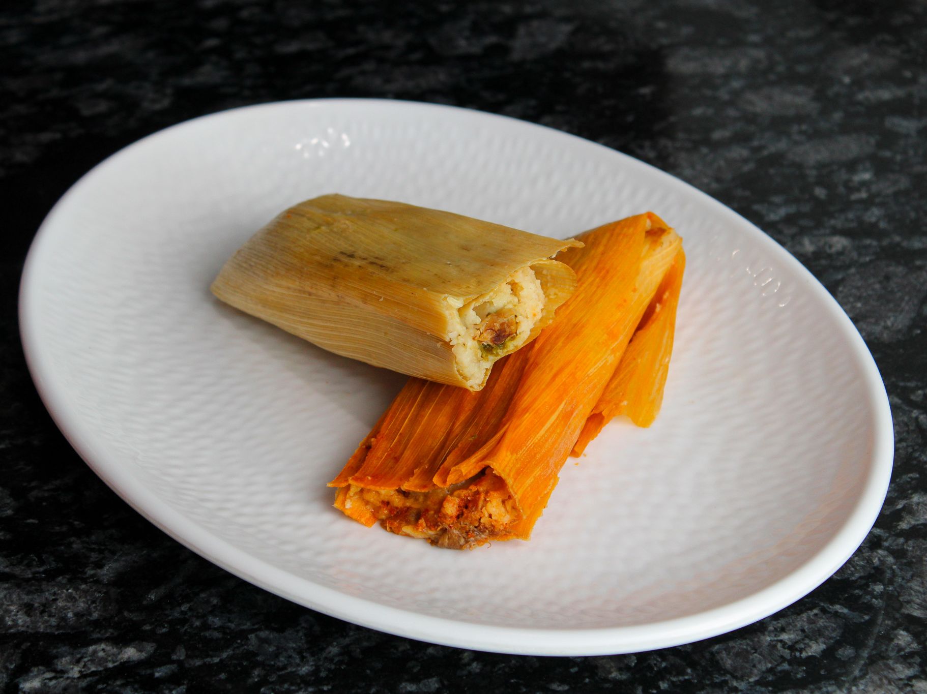 Tamal Rojo (Chicken)