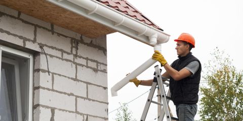4 Frequently Asked Questions about Gutter Systems