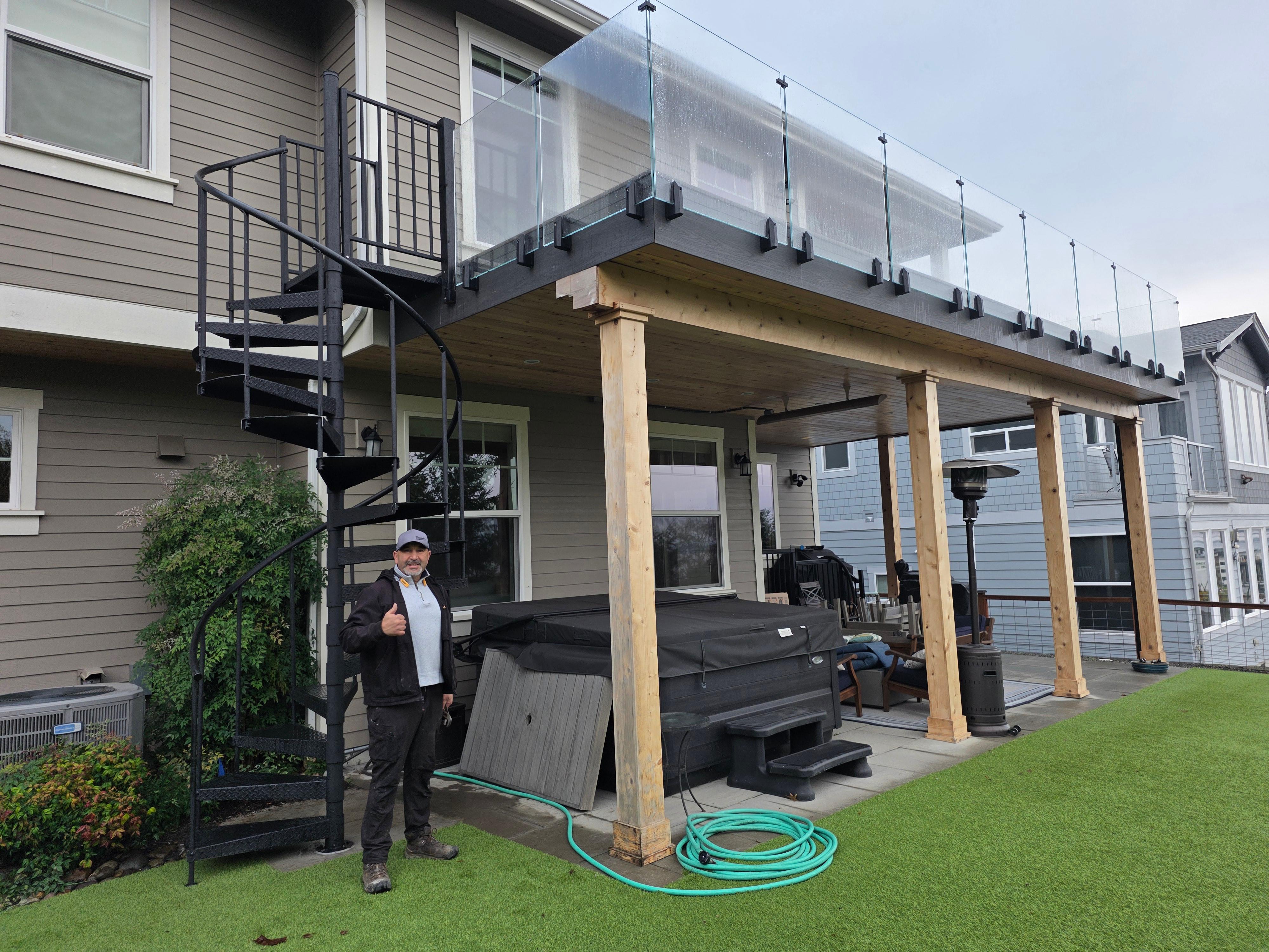 Harbor Deck and Fence Image