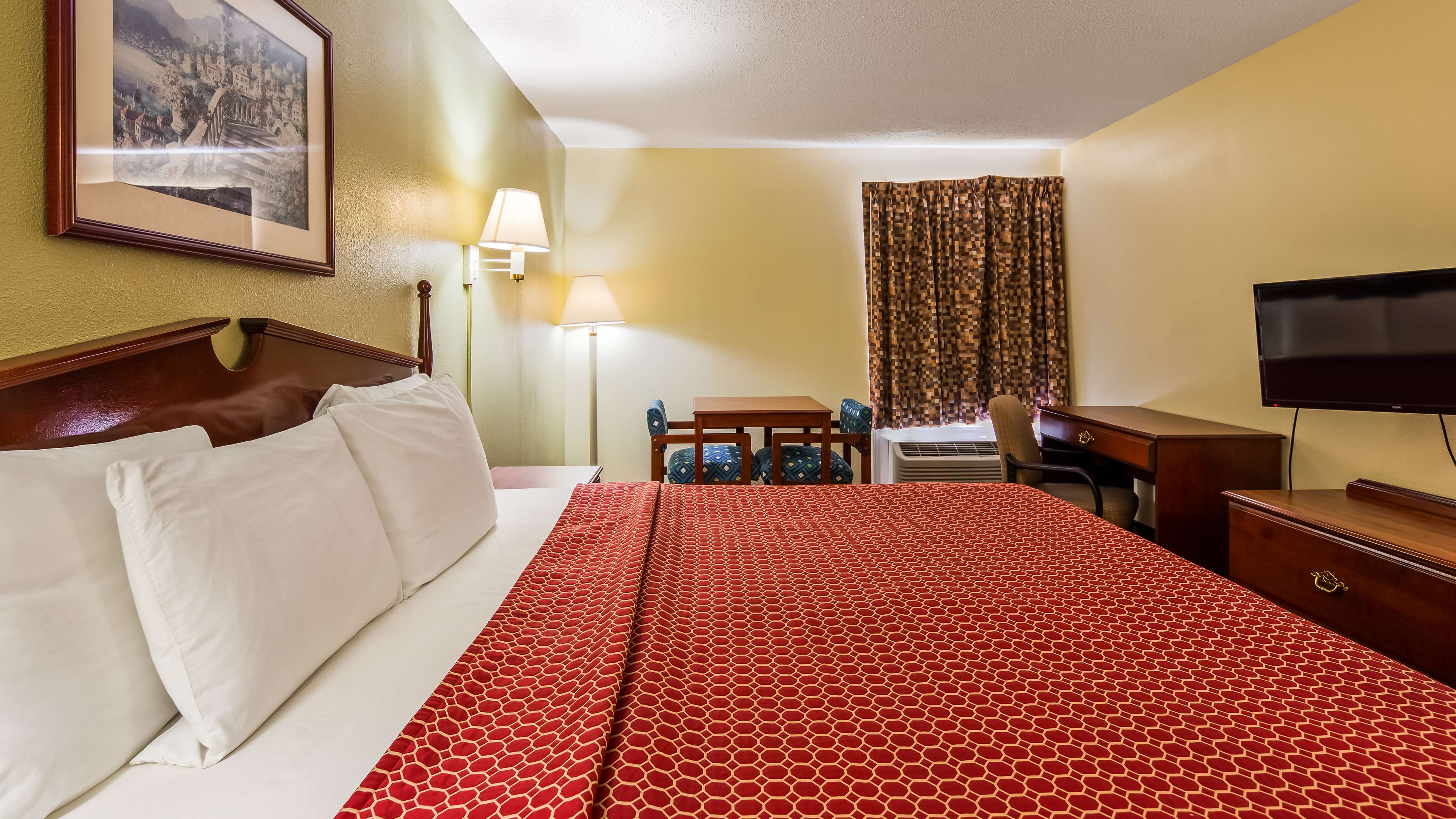 SureStay Plus Hotel by Best Western Chattanooga Photo