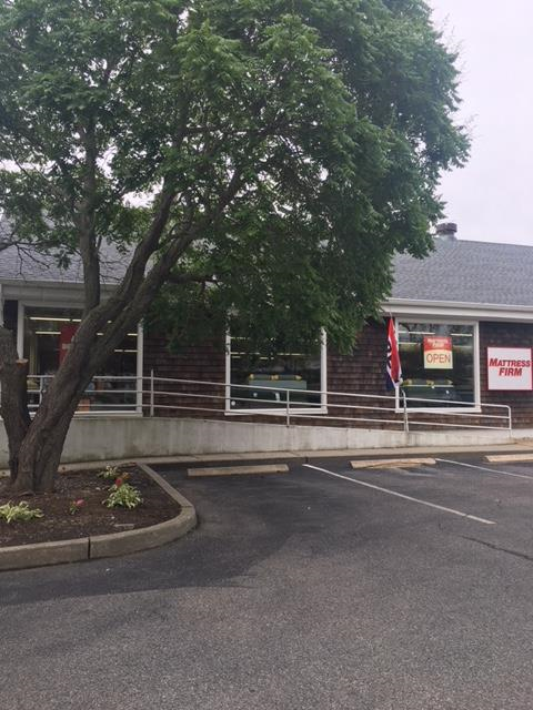 Mattress Firm Bridgehampton Photo