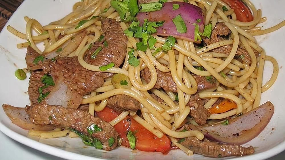 Tallarin Saltado