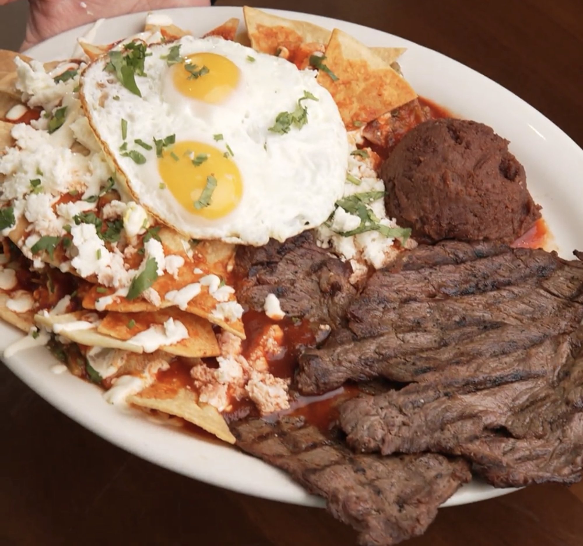 Red Chilaquiles Carne