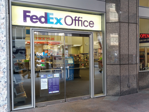 Images FedEx Office Print & Ship Center