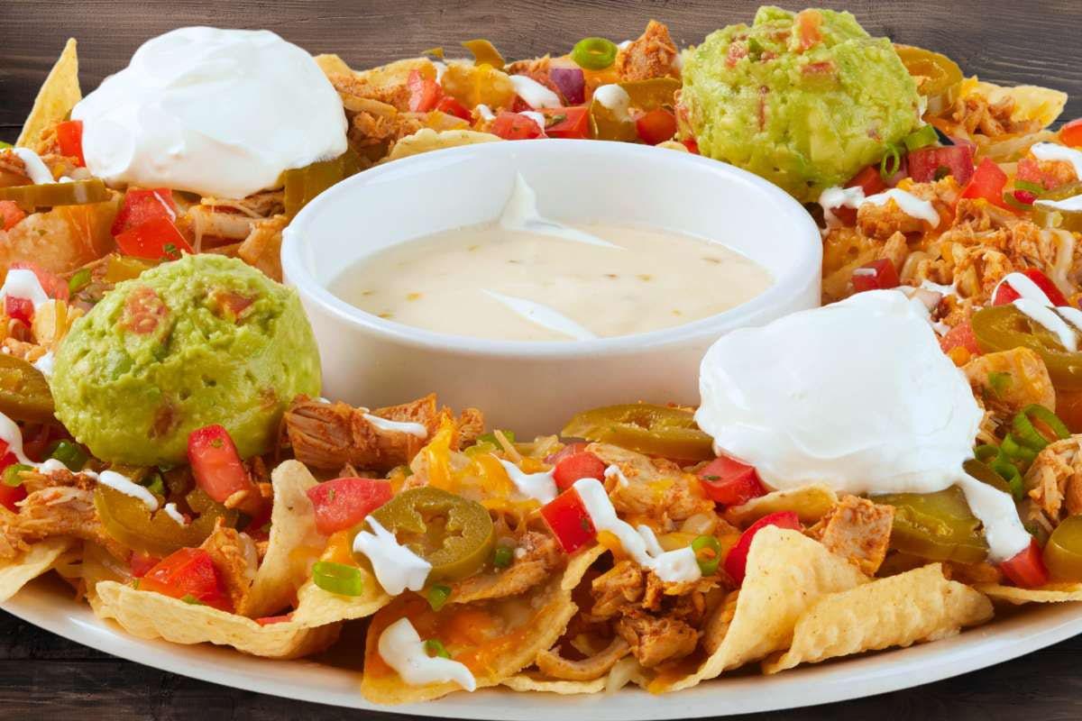 MILLER'S SIZE CHICKEN NACHOS