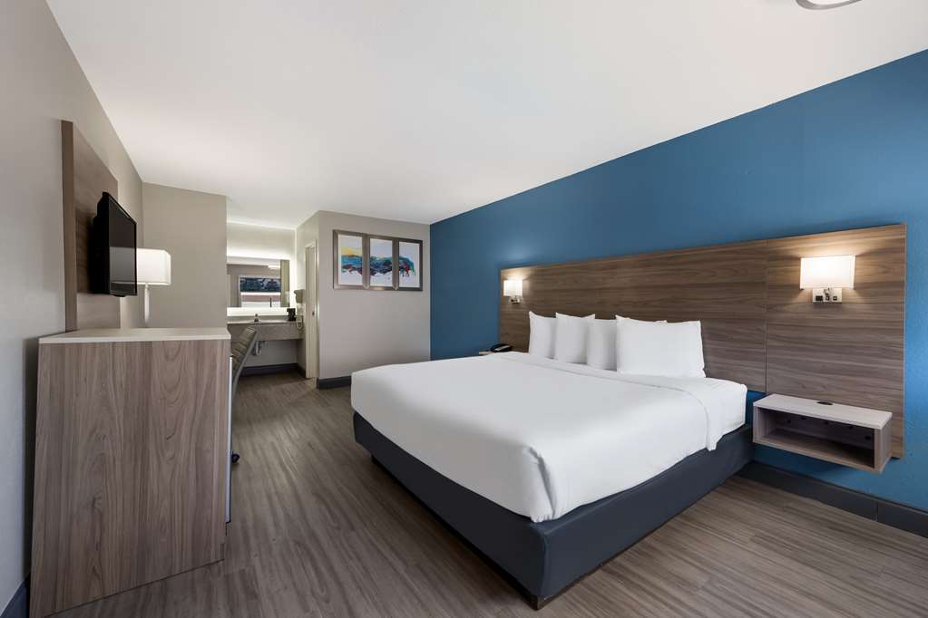 SureStay by Best Western Spring North Houston Image