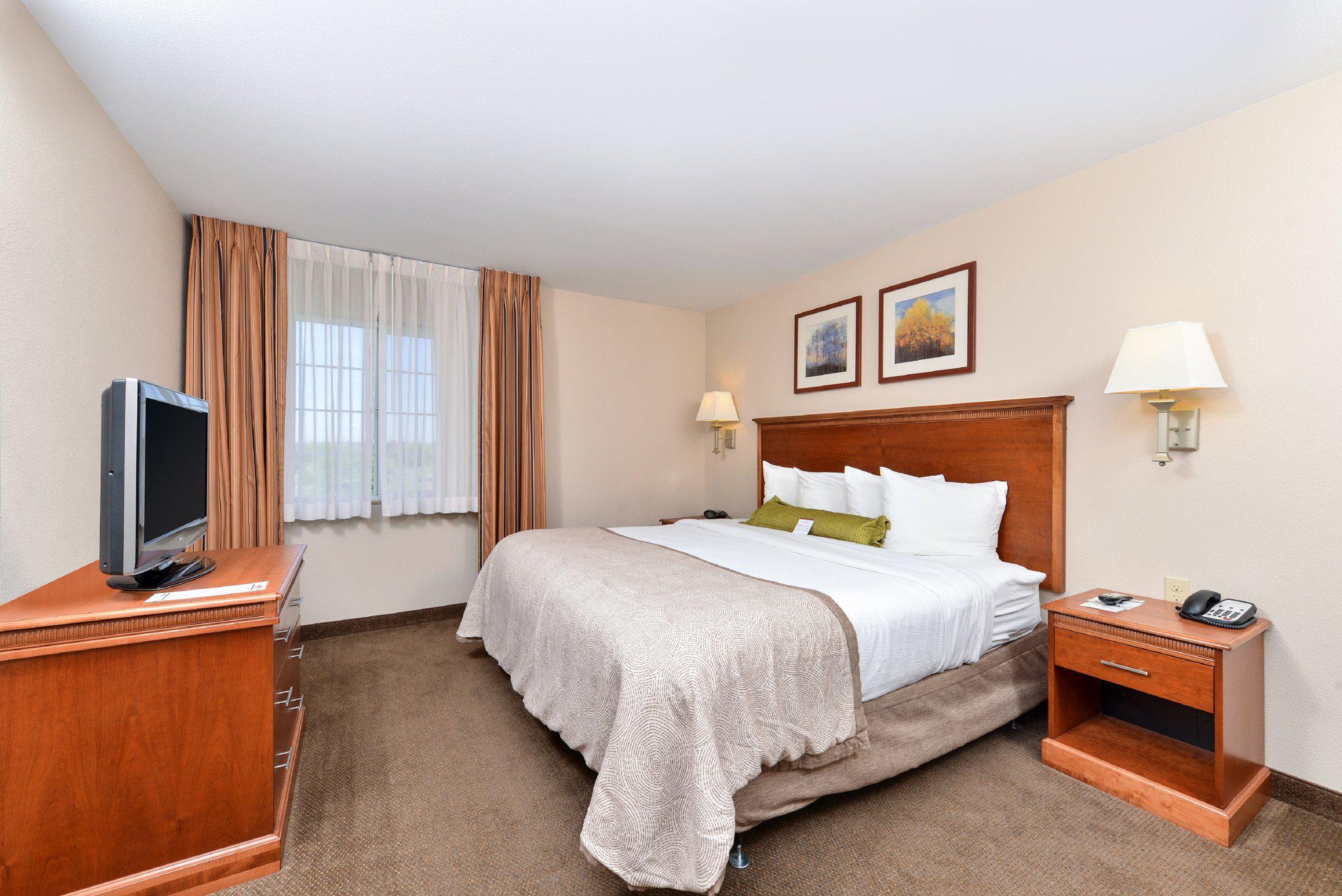 Candlewood Suites Roswell Photo