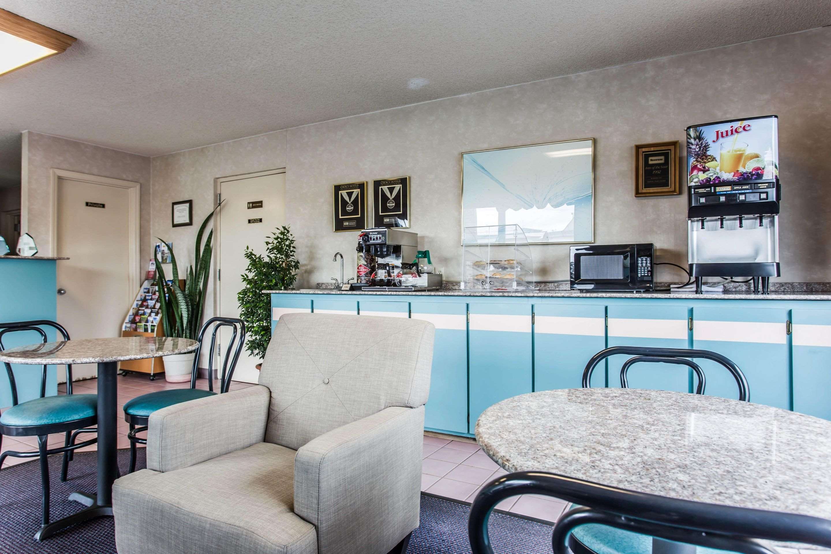 Rodeway Inn University Area Photo