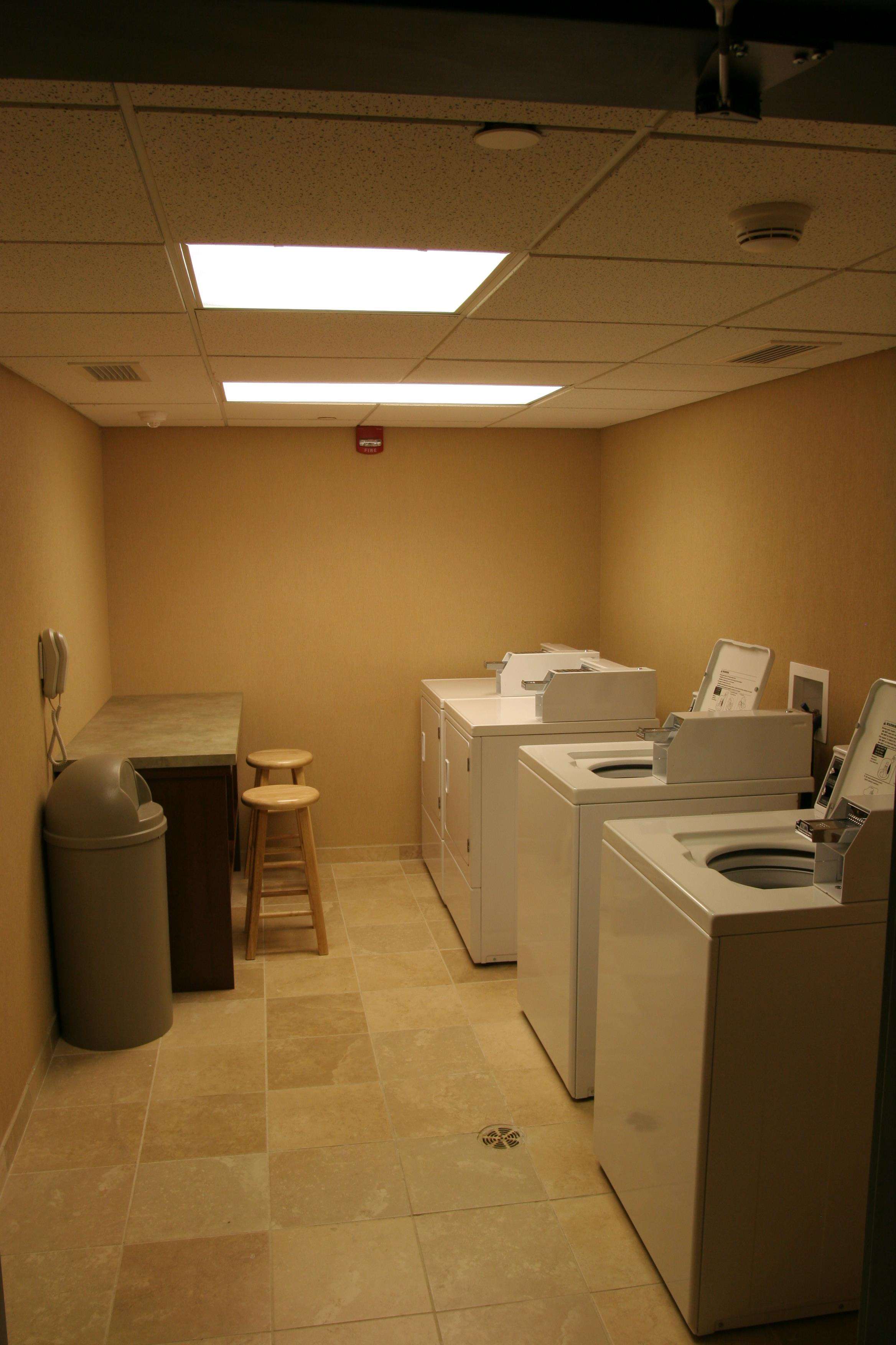 Hampton Inn & Suites Lake George Photo