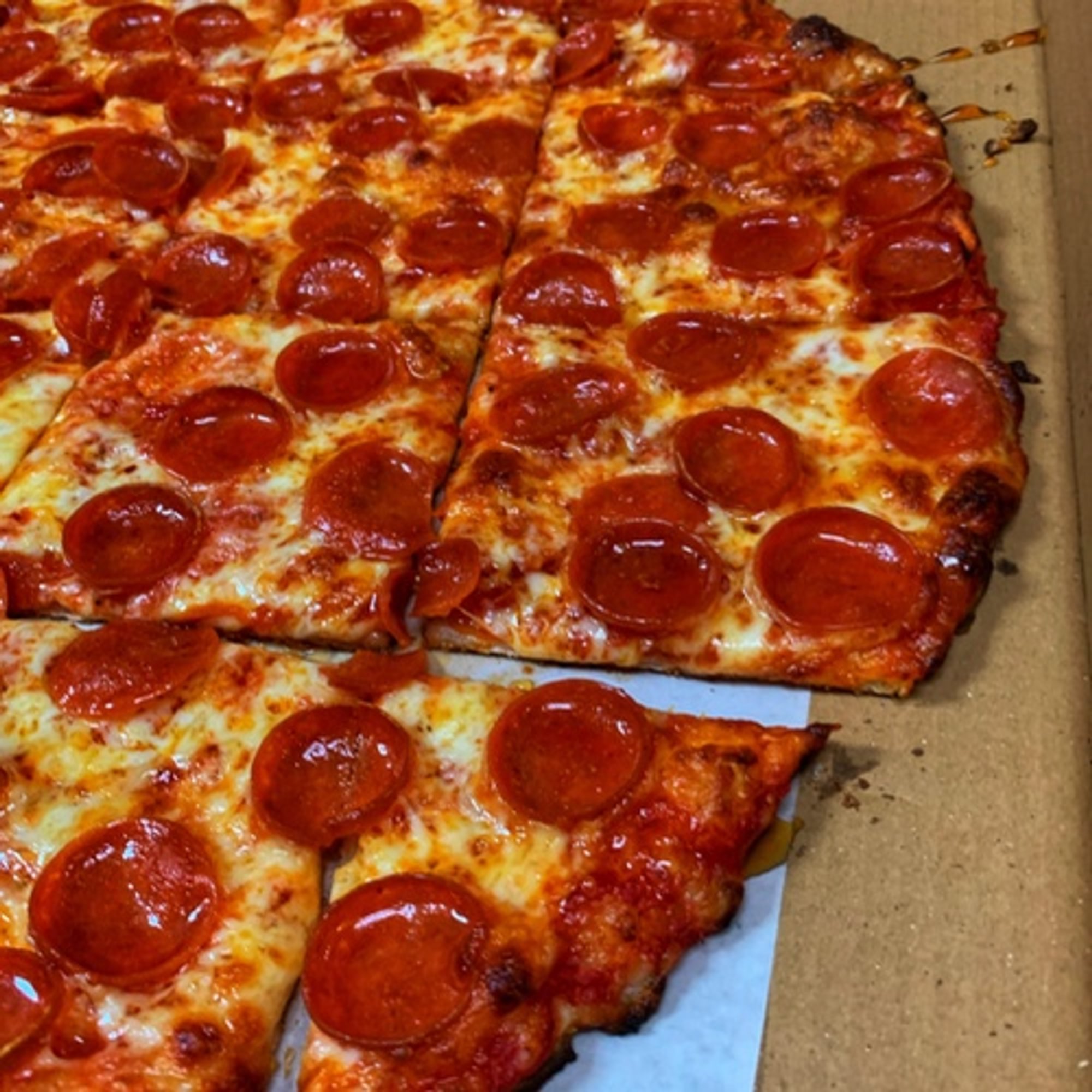 16” Chicago Tavern Pie