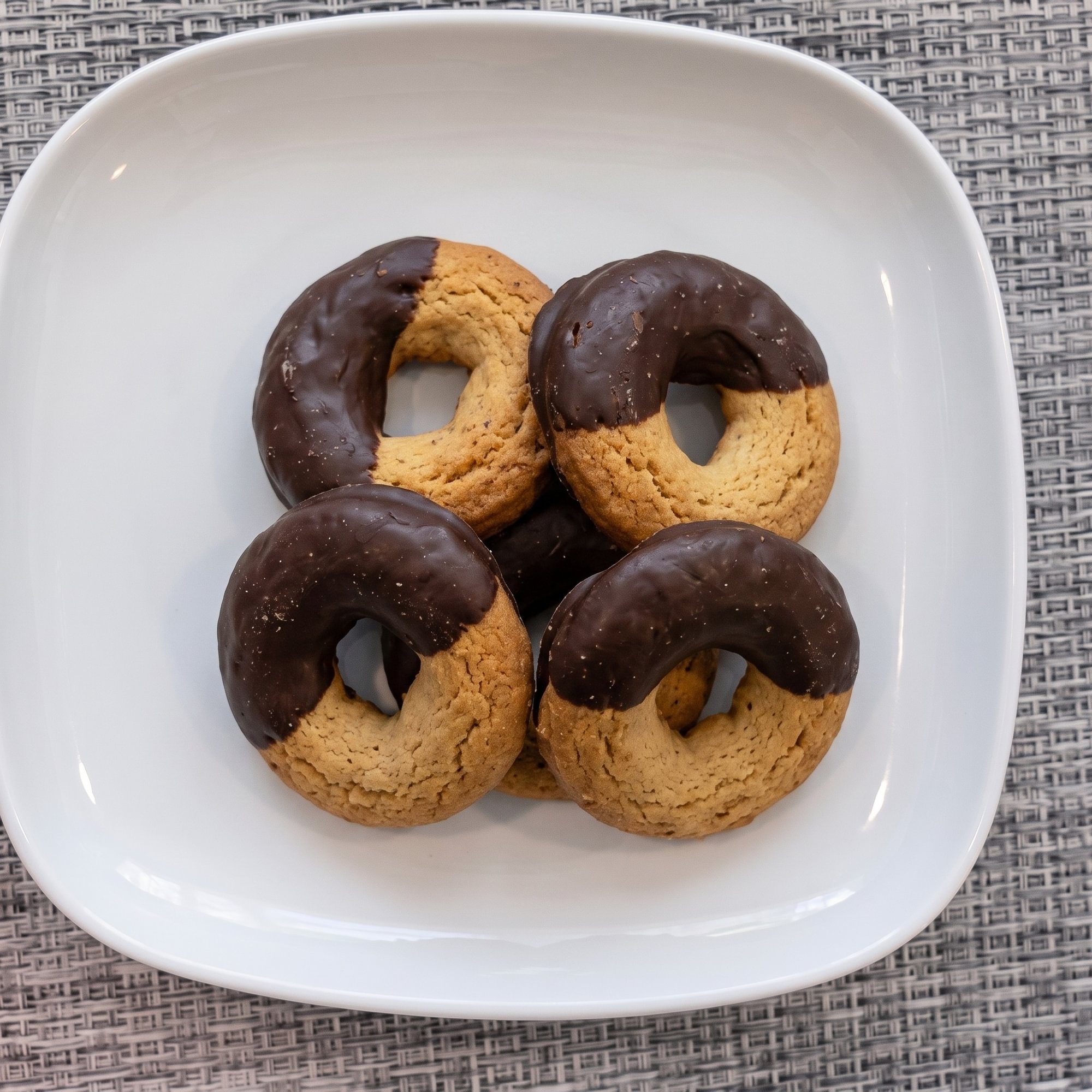 Chocolate Dip Cookies