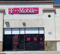 Exterior photo of T-Mobile Store at Ximeno & Pch, Long Beach, CA