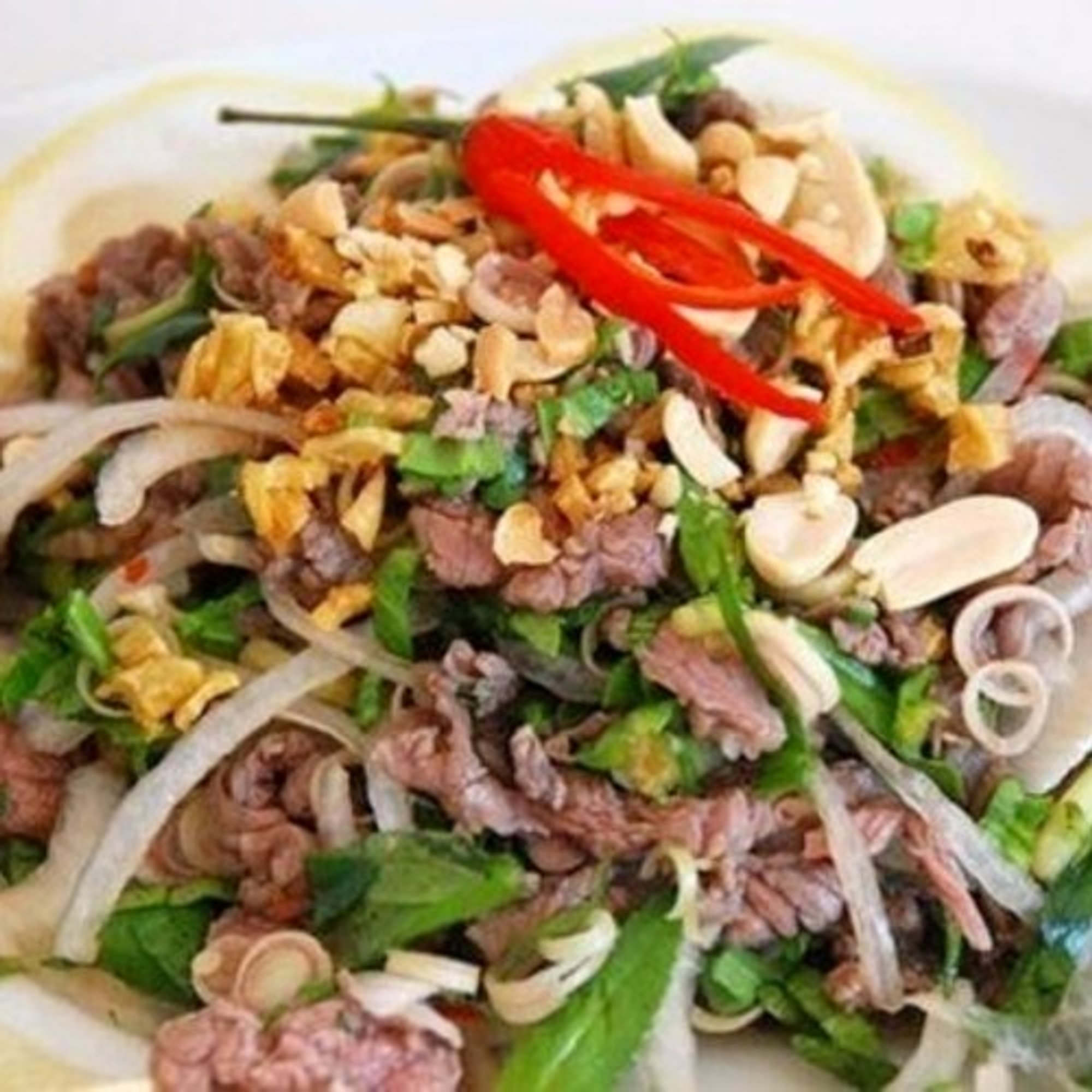 Bò Tái Chanh / Rare Beef Salad Lime