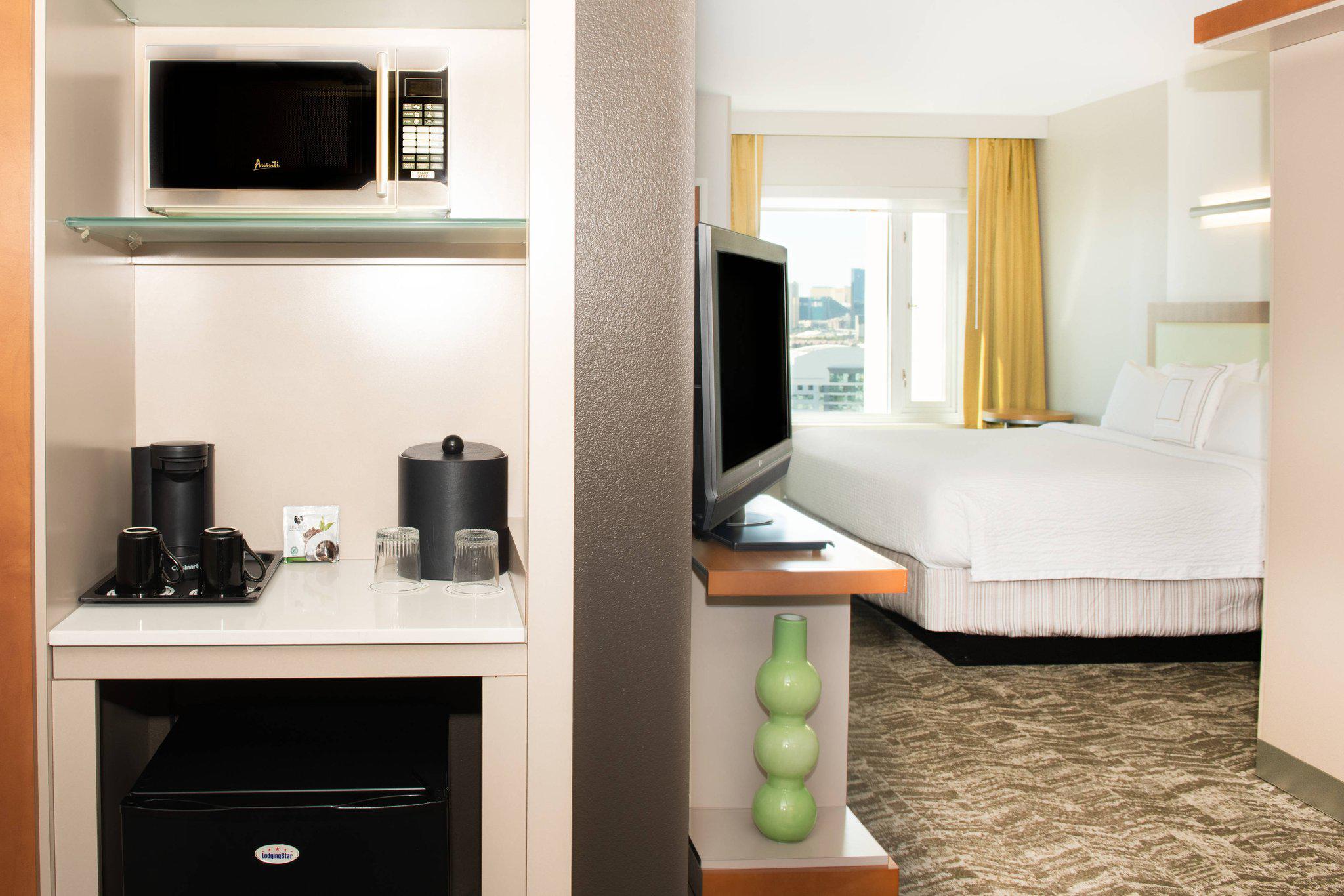 SpringHill Suites by Marriott Las Vegas Convention Center Photo