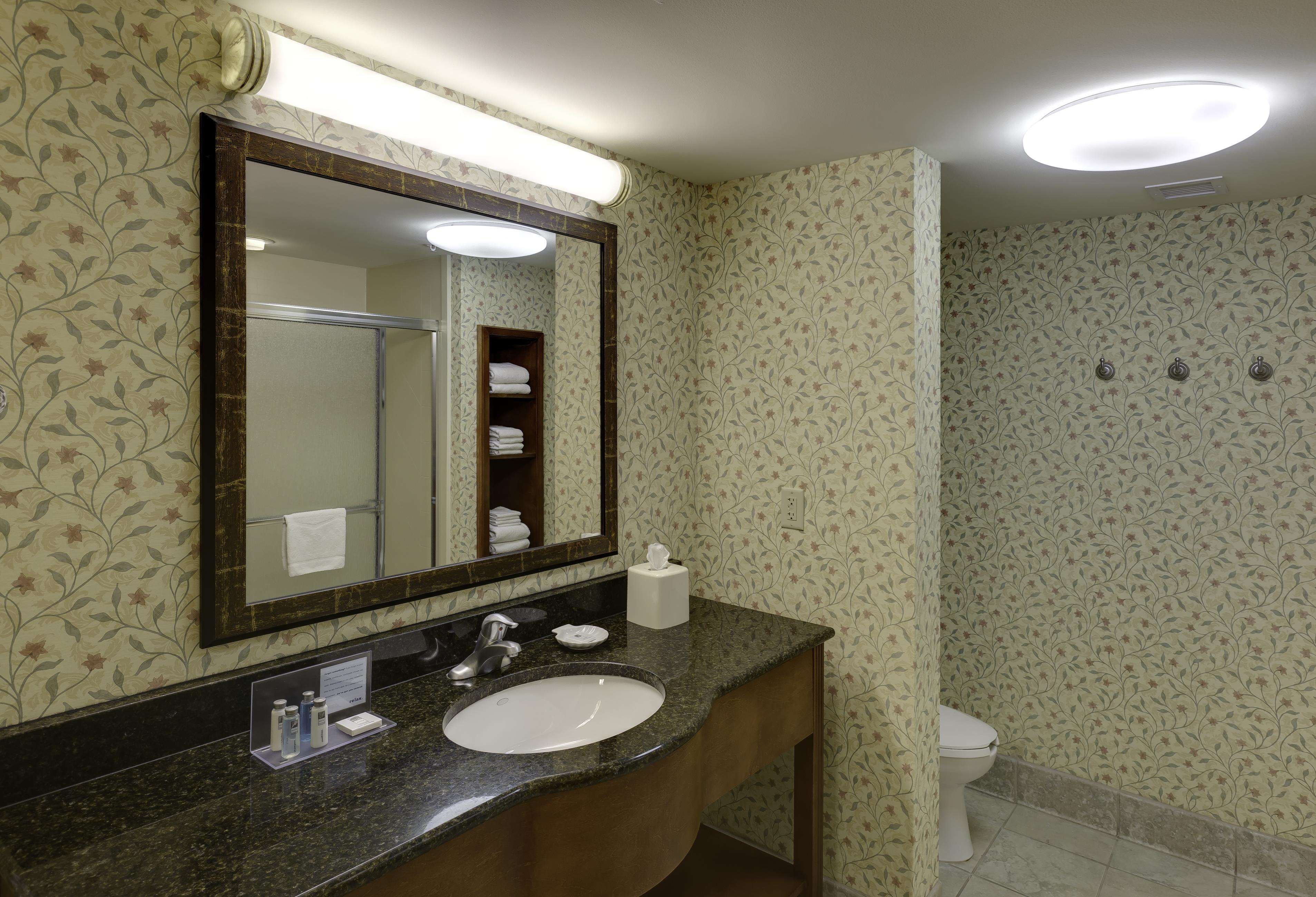 Hampton Inn & Suites Columbus Polaris Photo