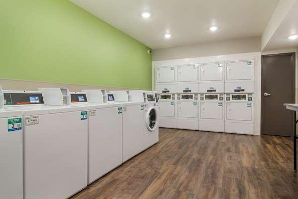 WoodSpring Suites Jacksonville - South Image