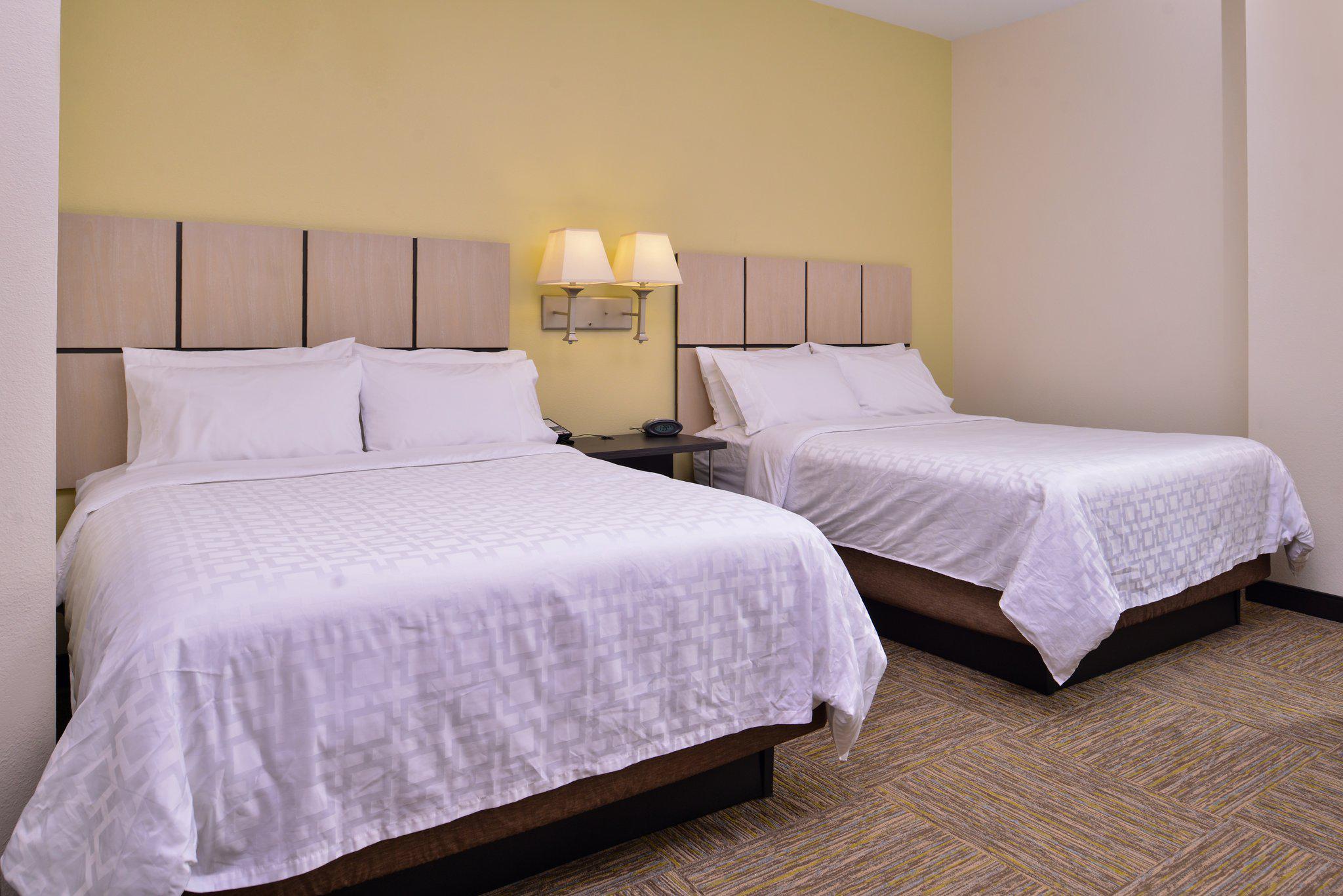 Candlewood Suites Terre Haute Photo