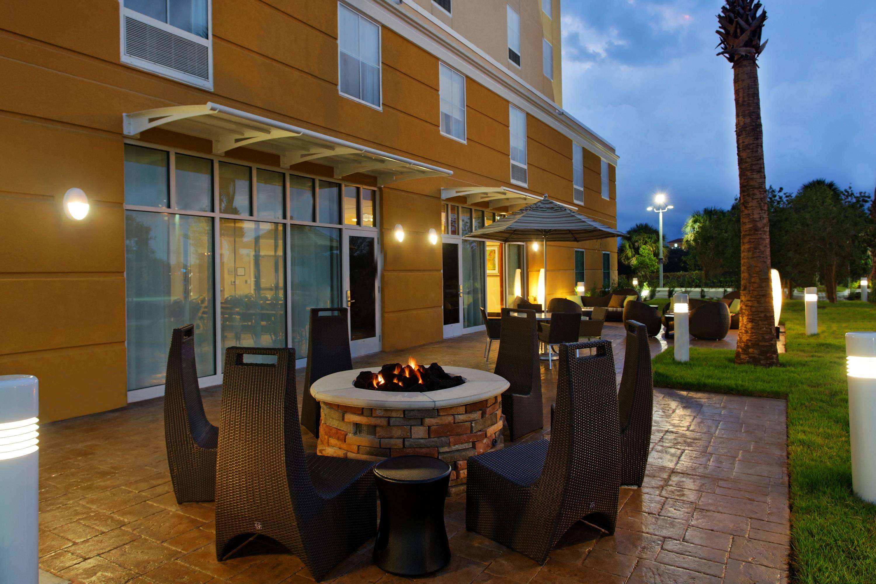 Hampton Inn & Suites Orlando-North/Altamonte Springs Photo