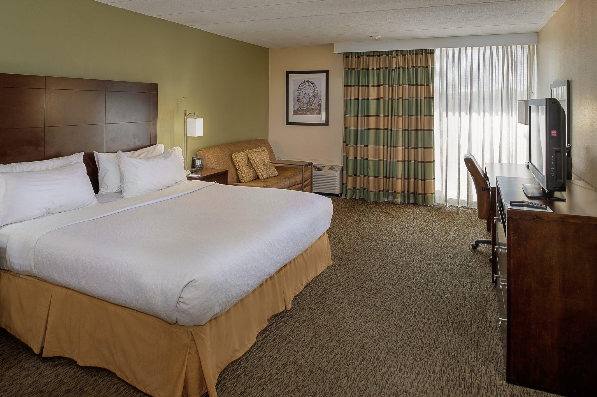 Holiday Inn St. Louis - Forest Park Photo