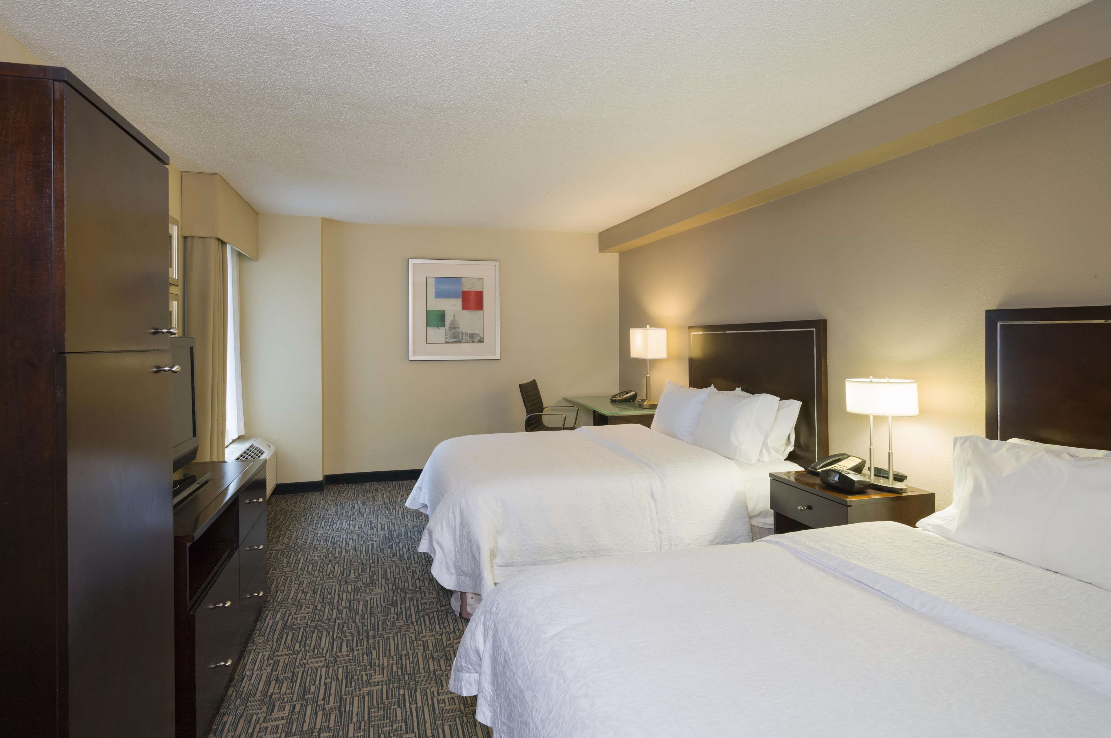 Hampton Inn Washington-Downtown-Convention Center Photo