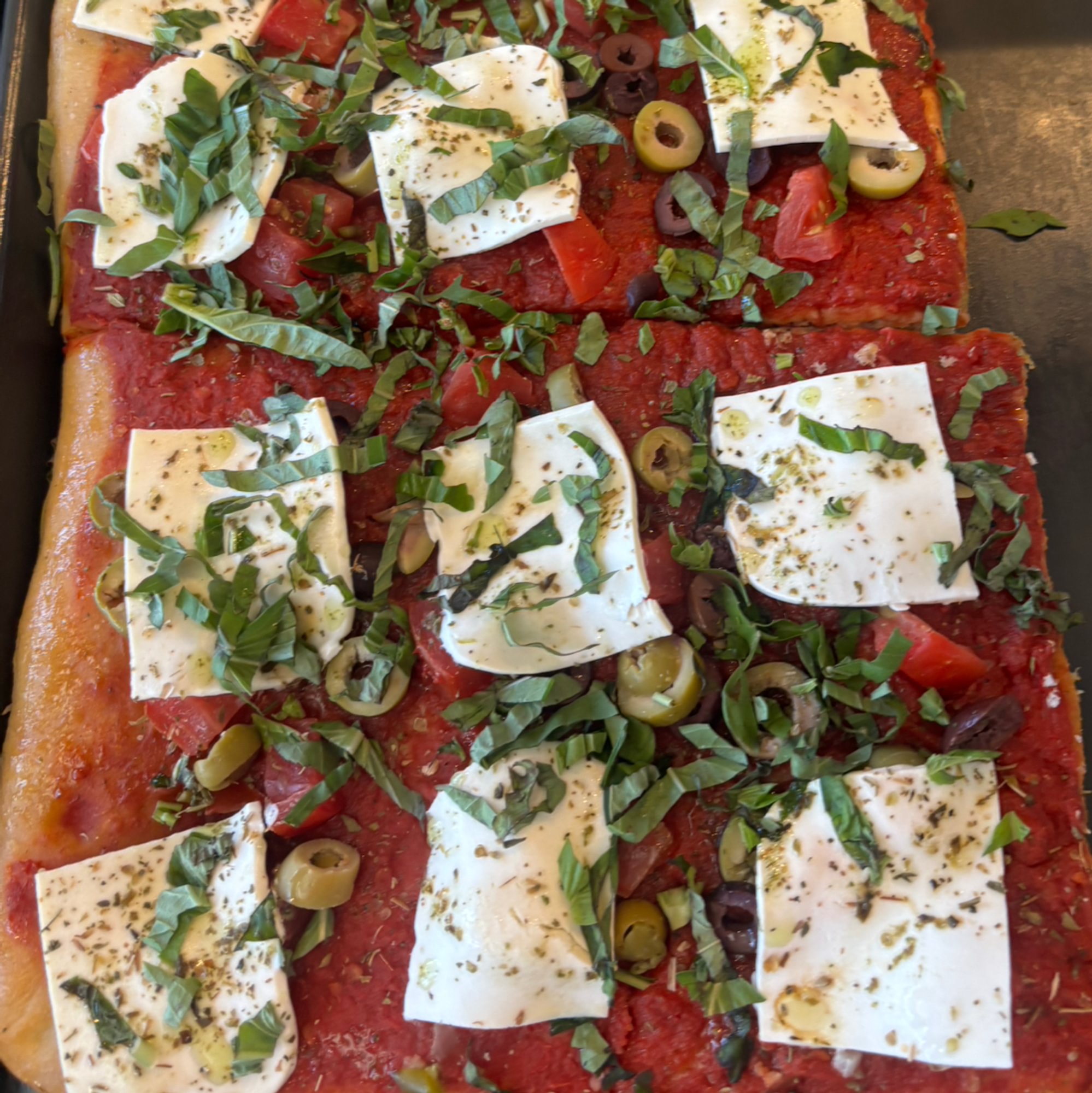 Caprese 18"x26"