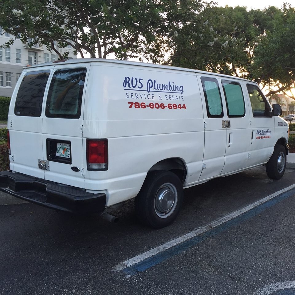 RVS Plumbing Services Logo