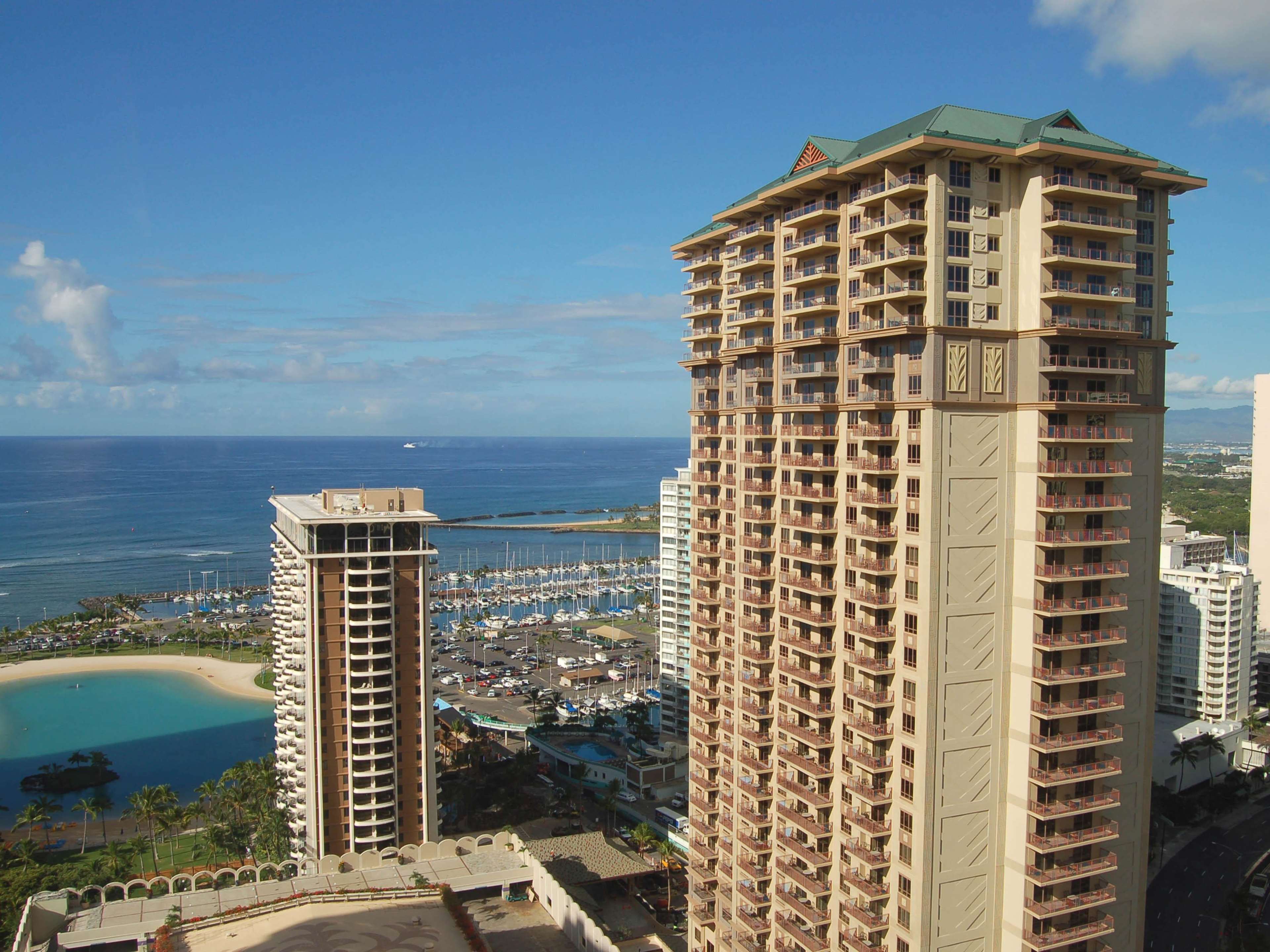 Grand Waikikian by Hilton Grand Vacations Photo