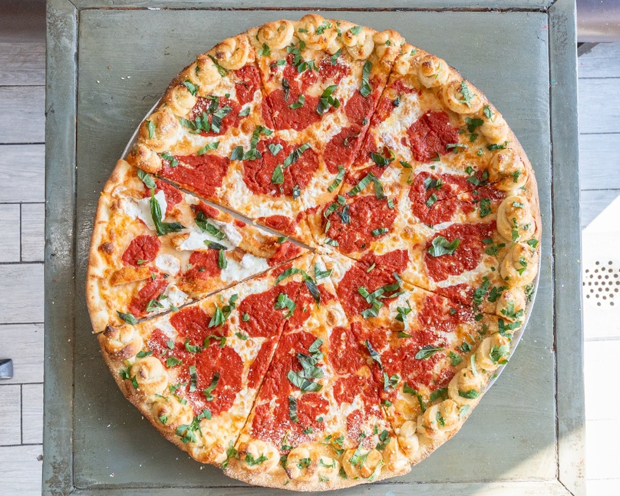 12" Small Margherita Pizza
