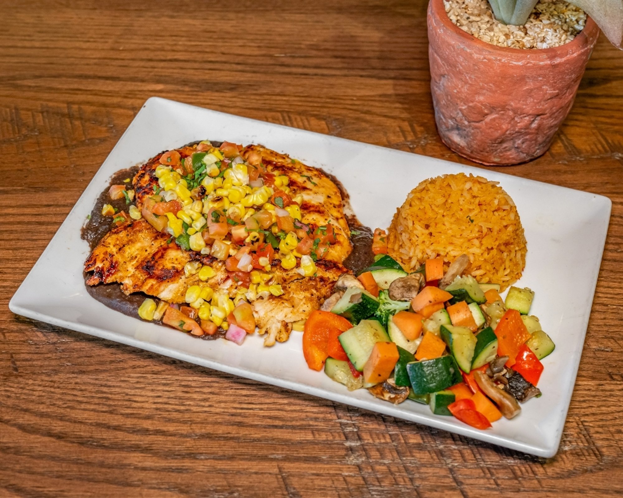 Pollo con Salsa de Maiz