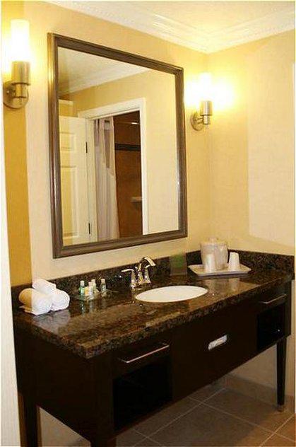 Holiday Inn & Suites San Mateo-San Francisco SFO Photo