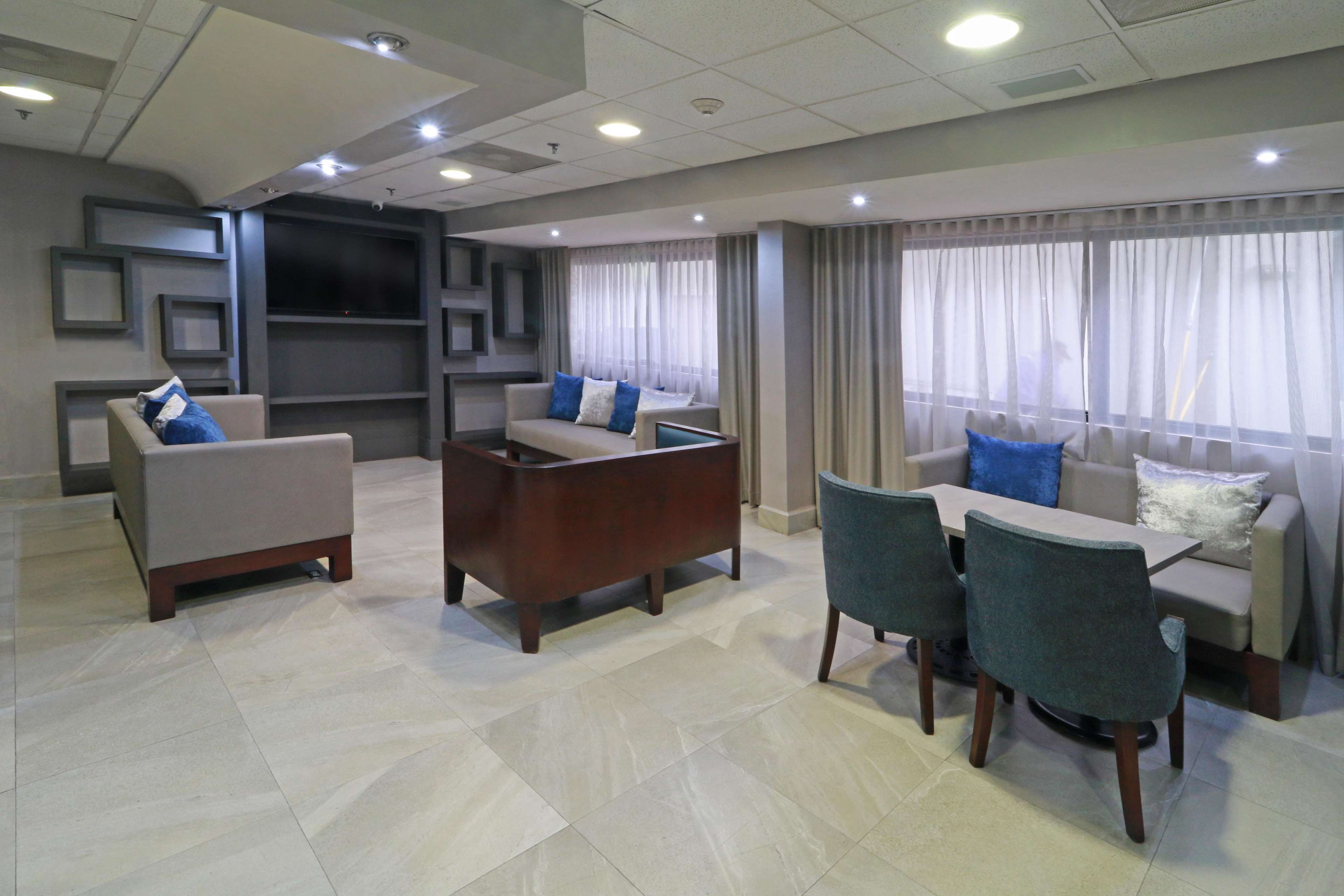 Images Hampton Inn by Hilton Monterrey-Airport