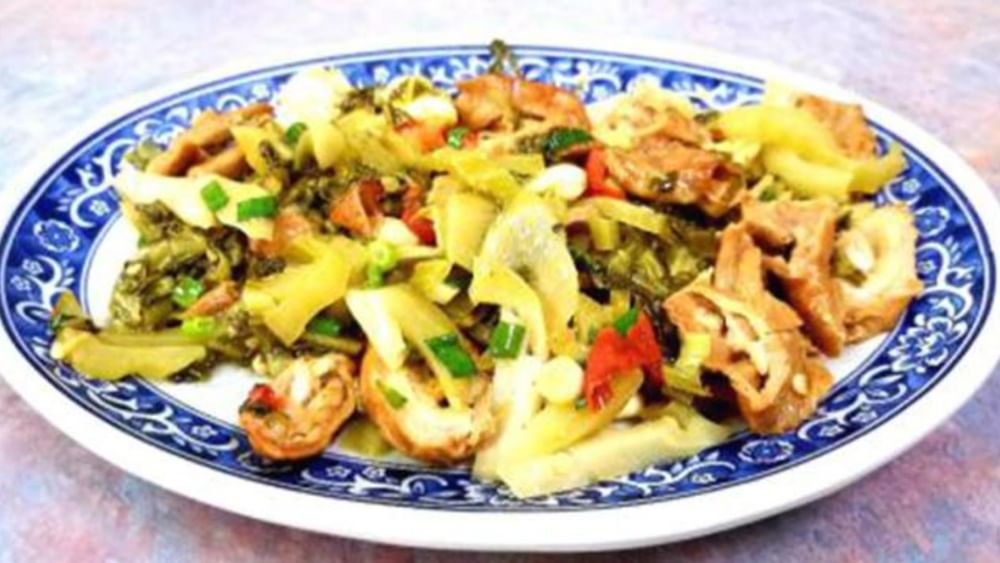 Pickled Cabbage Stir Fry Intestines 酸菜炒大腸