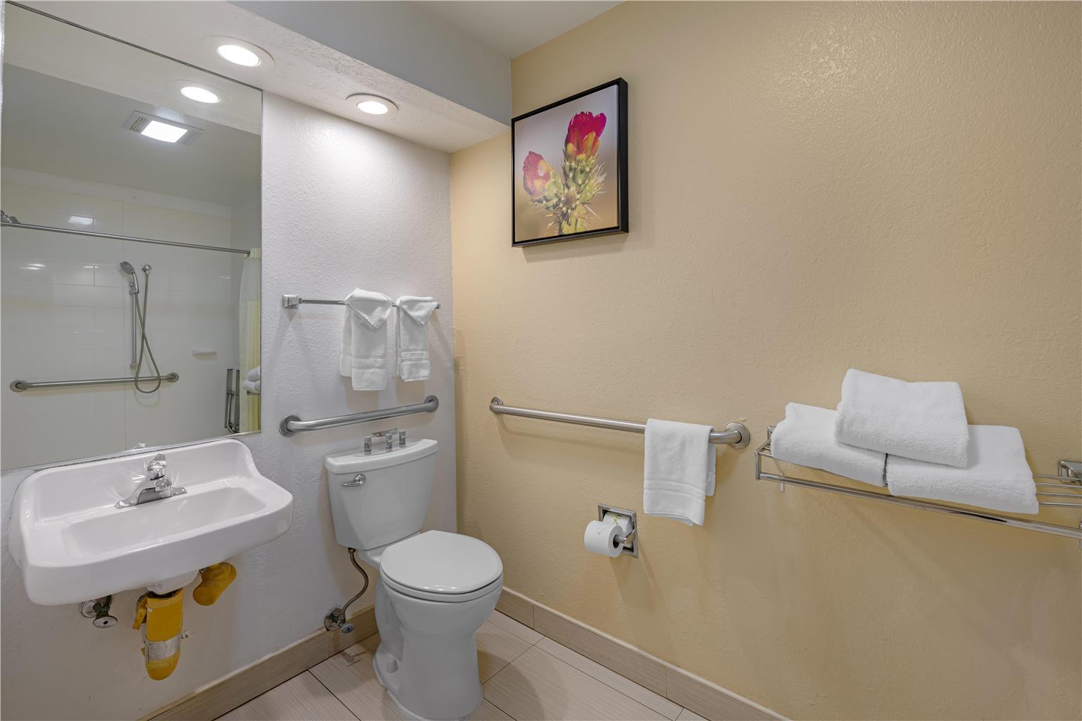 Best Western Santa Rosa Inn Image