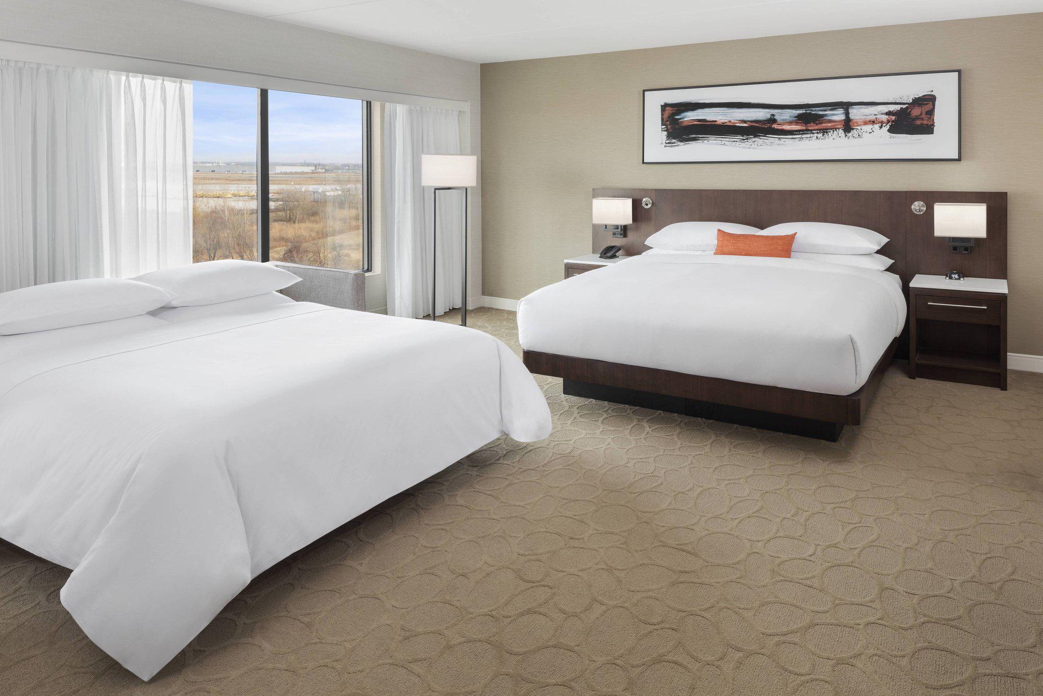 Renaissance Philadelphia Airport Hotel Photo