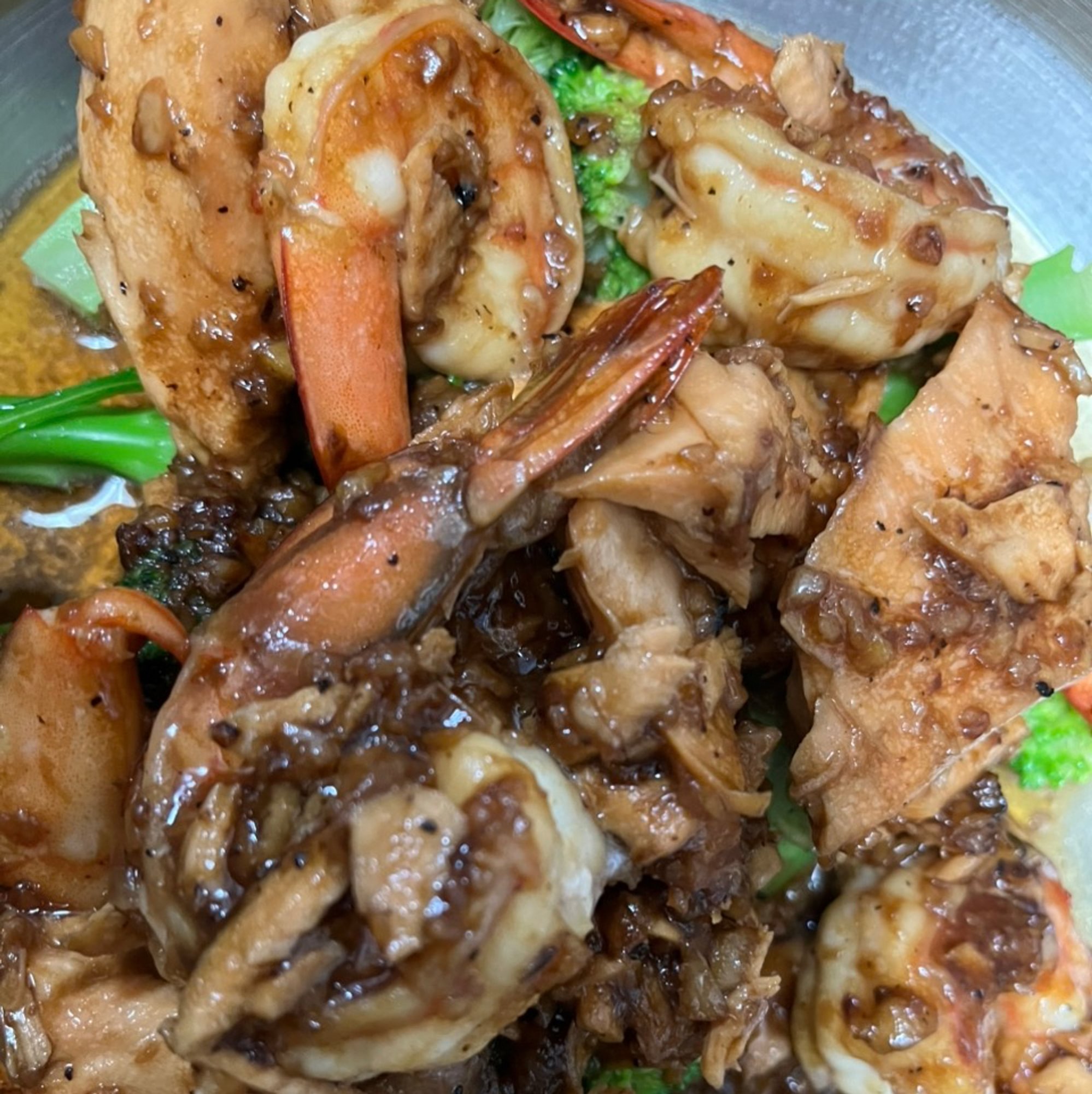 Garlic Salmon & Shrimp