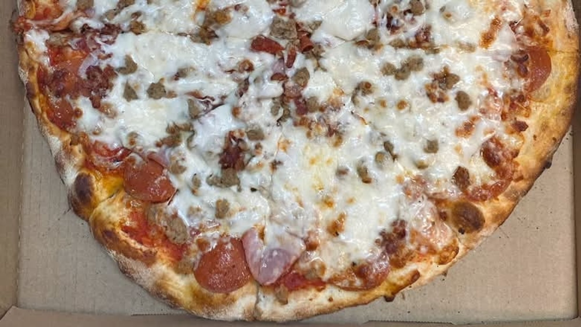 Meat Deluxe Pizza (Rectangular 16"x24")