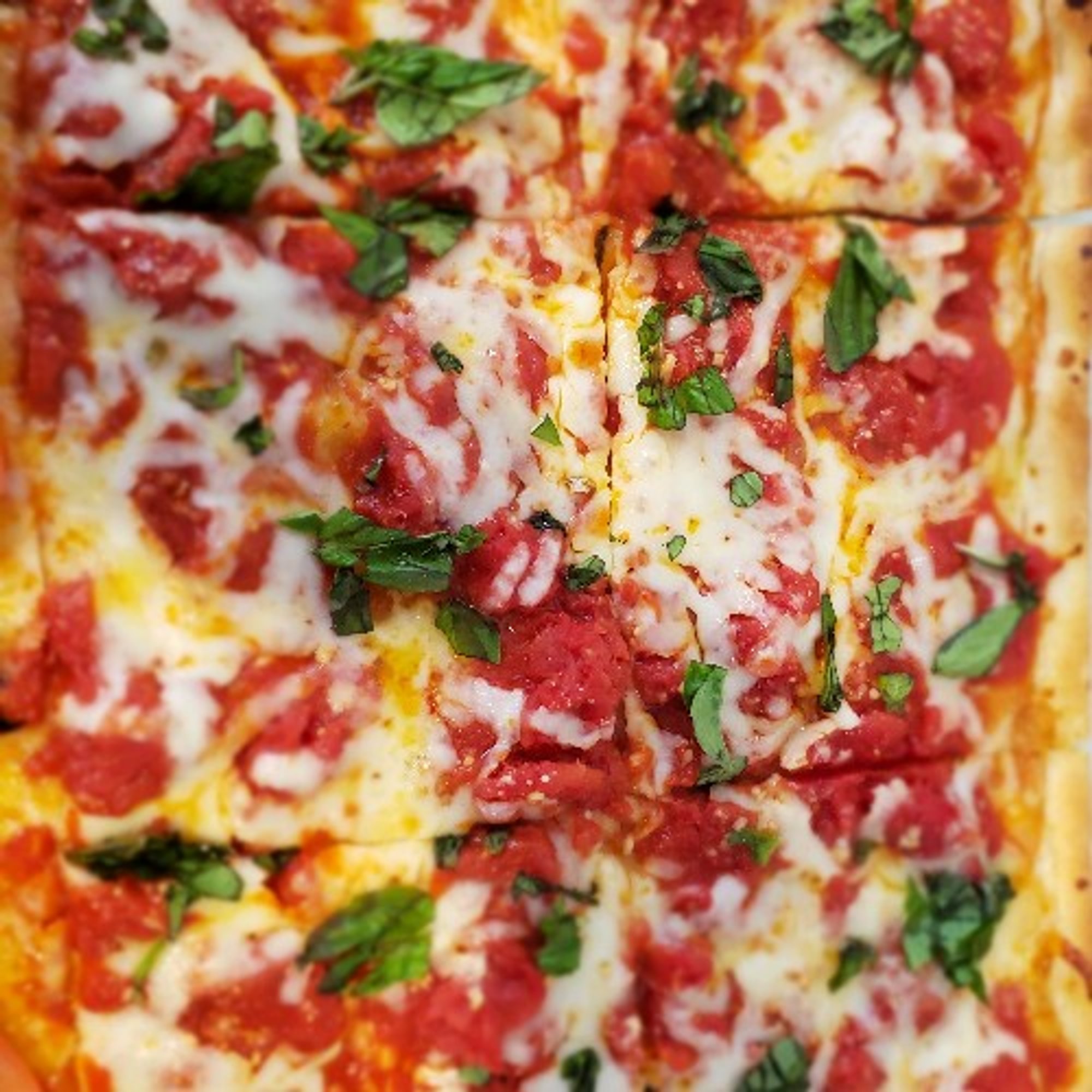 Grandma's Pizza (Large 18" (12 Slices) )