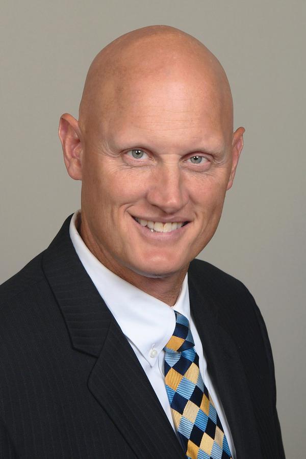 Edward Jones - Financial Advisor: Dennis Fehlinger, CFP® Photo