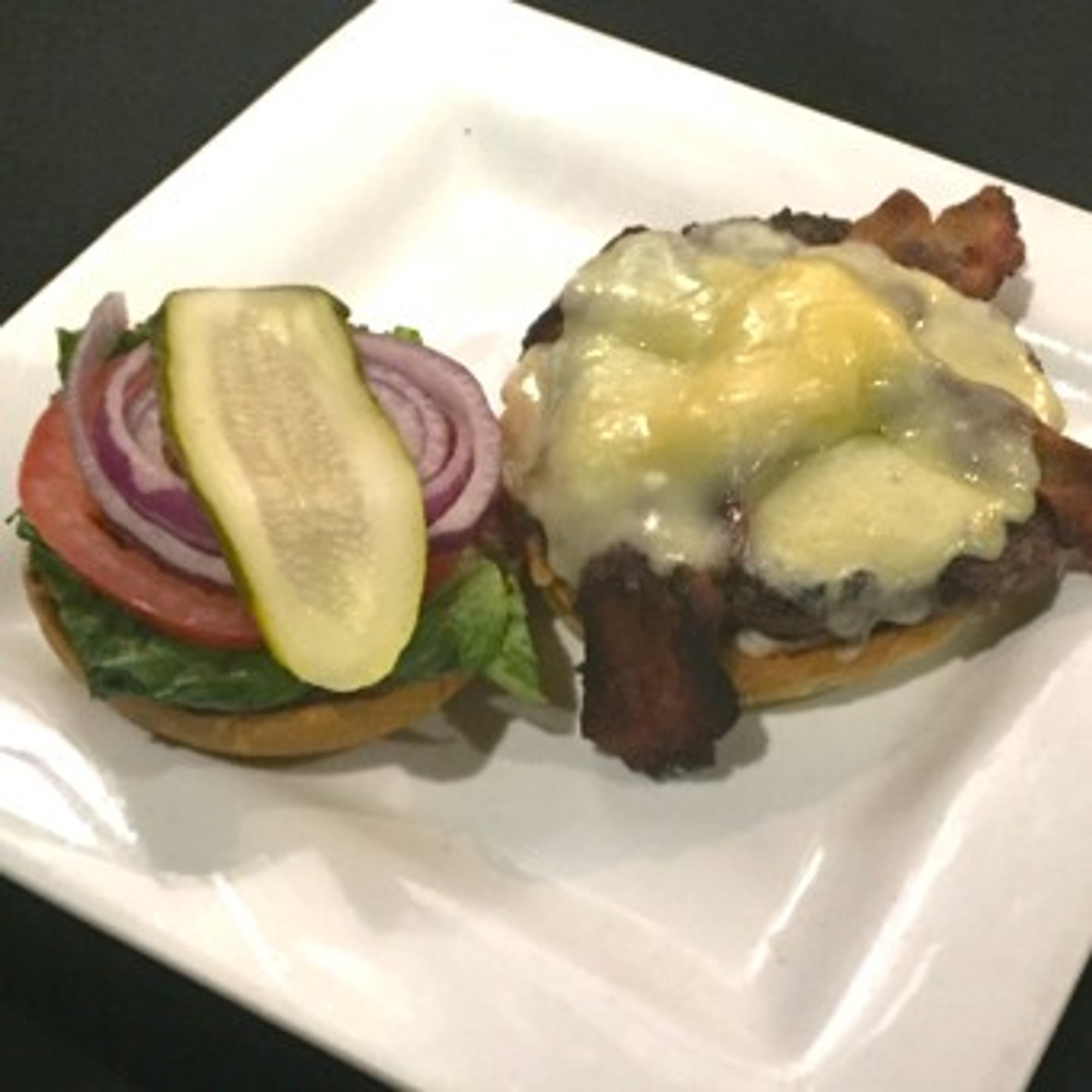 Bacon Cheddar Burger (L)