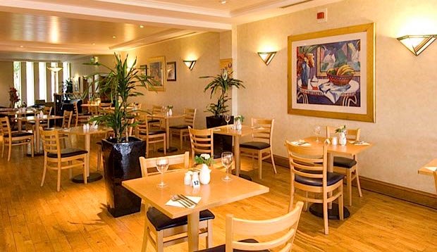 Images Premier Inn Cardiff North