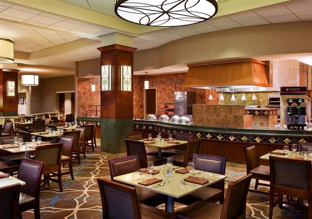 Images Sheraton Sioux Falls & Convention Center