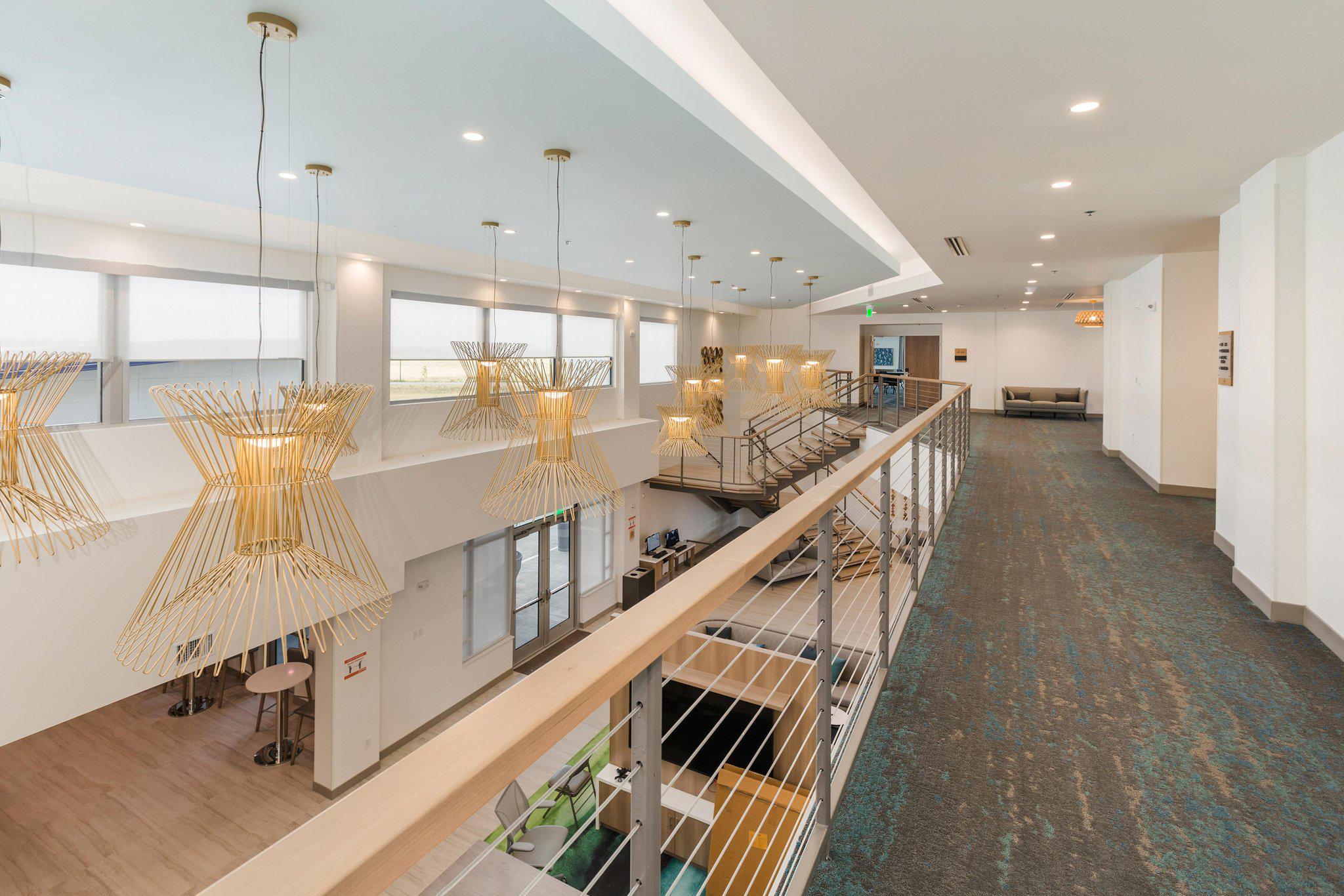 Element Denver International Airport Photo