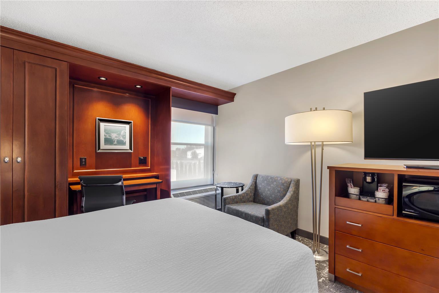 Best Western Plus Bellingham Image