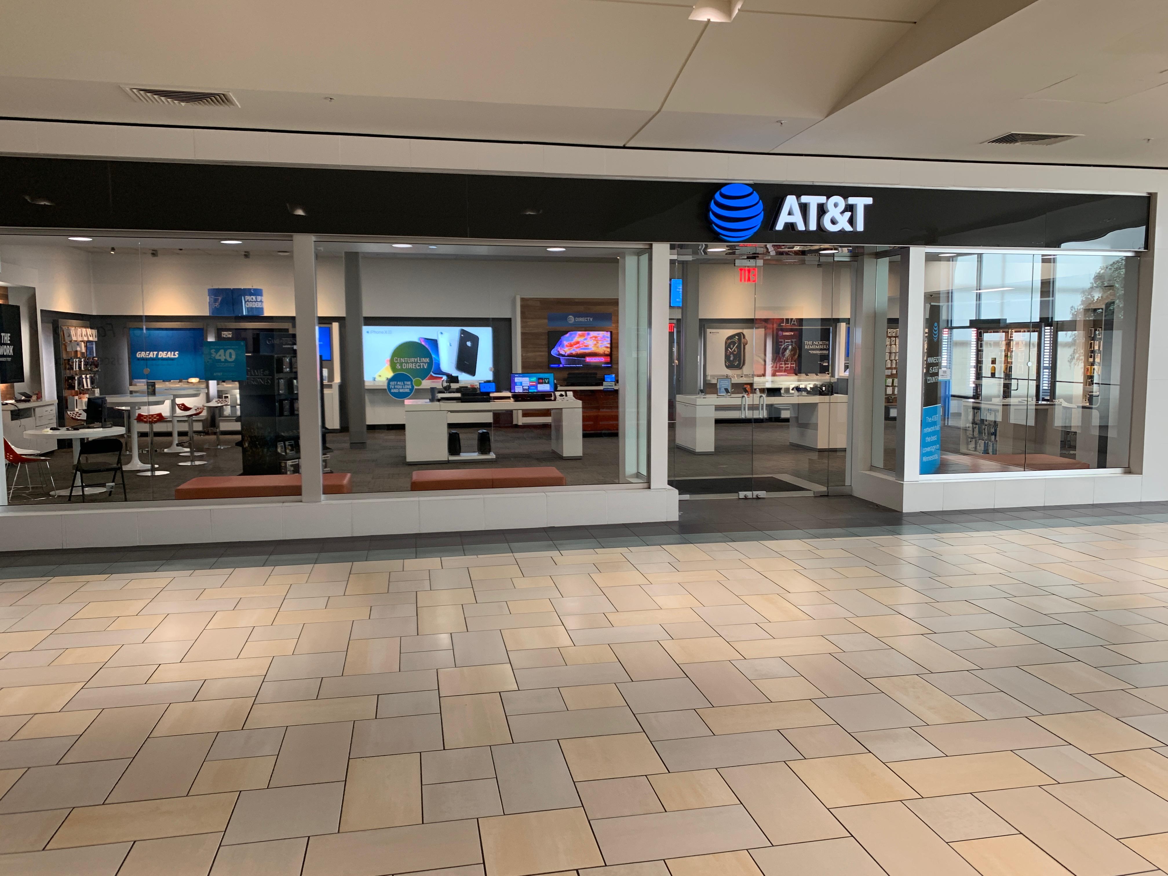 AT&T Store Photo