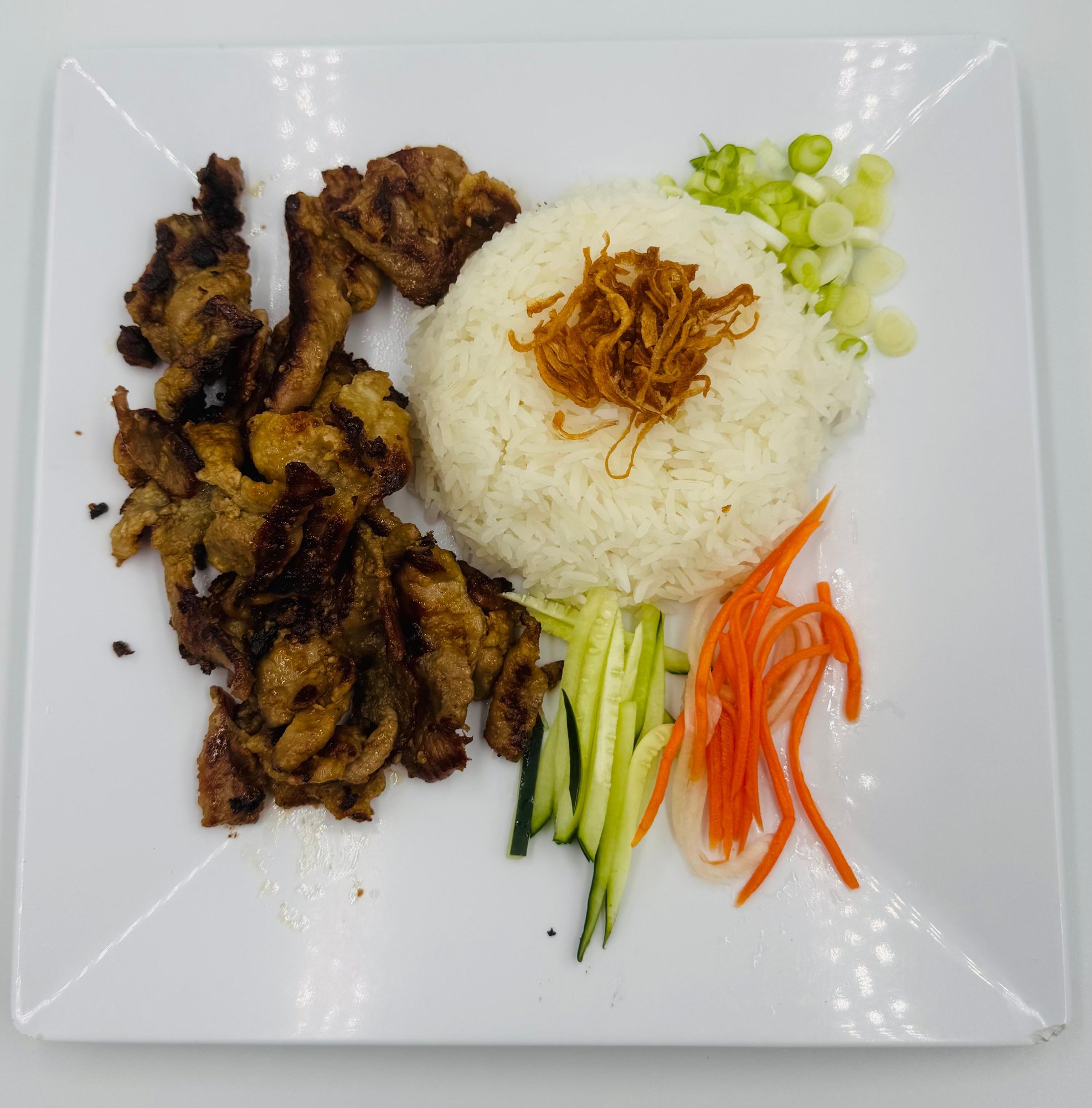 Pork chop with steamed rice
