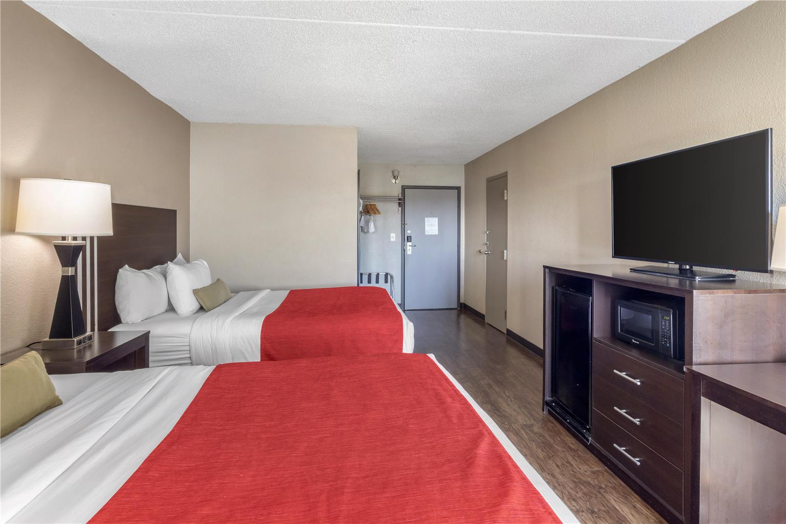 SureStay by Best Western Greenville Image