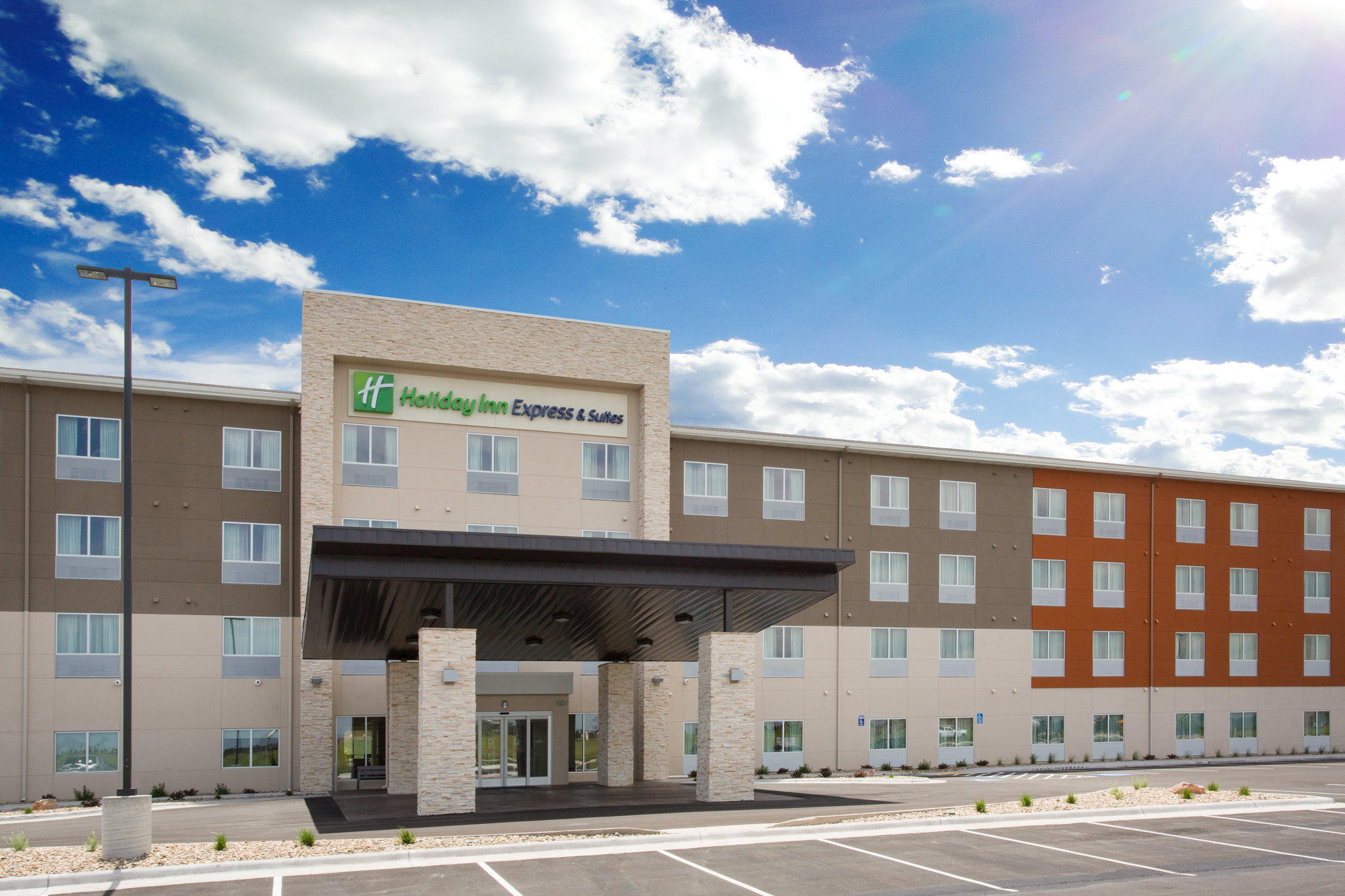 Holiday Inn Express & Suites Rapid City - Rushmore South Photo