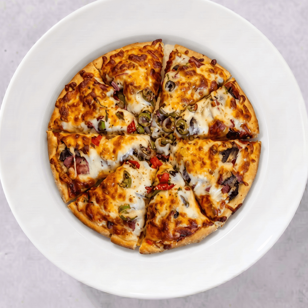 Mixed Makhloot Pizza