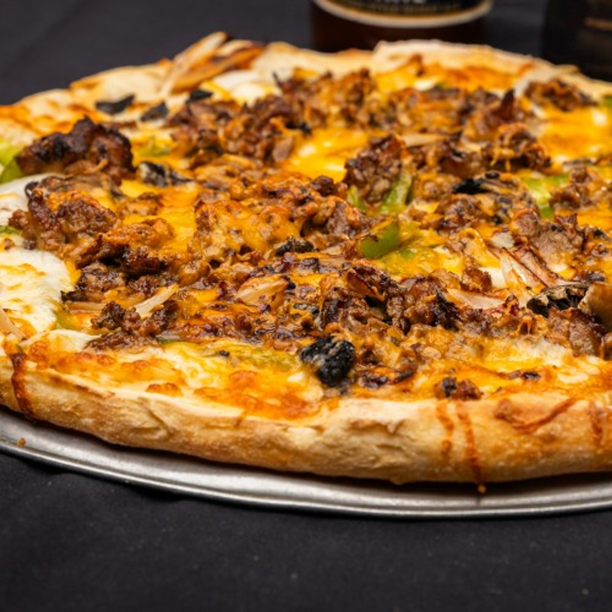 Steak and Cheese Pizza (X-large)
